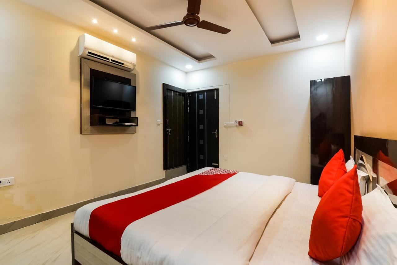 Oyo Flagship Krishna Regency Near Chaudhary Charan Singh International Airport Hotel Bijnaur Exterior photo